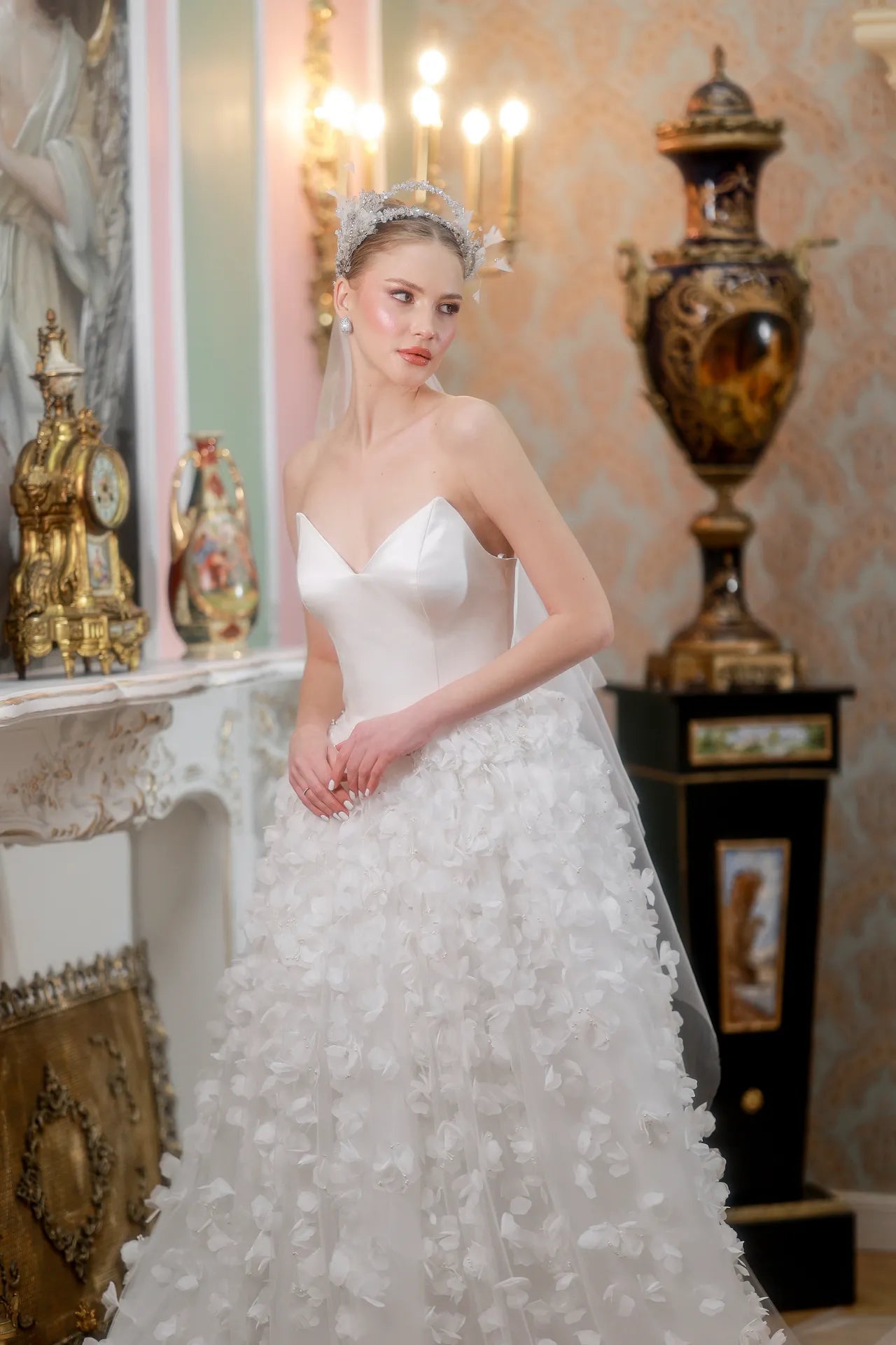 Celeste Grace Üç boyutlu Çiçekli Gelinlik | Kiralık