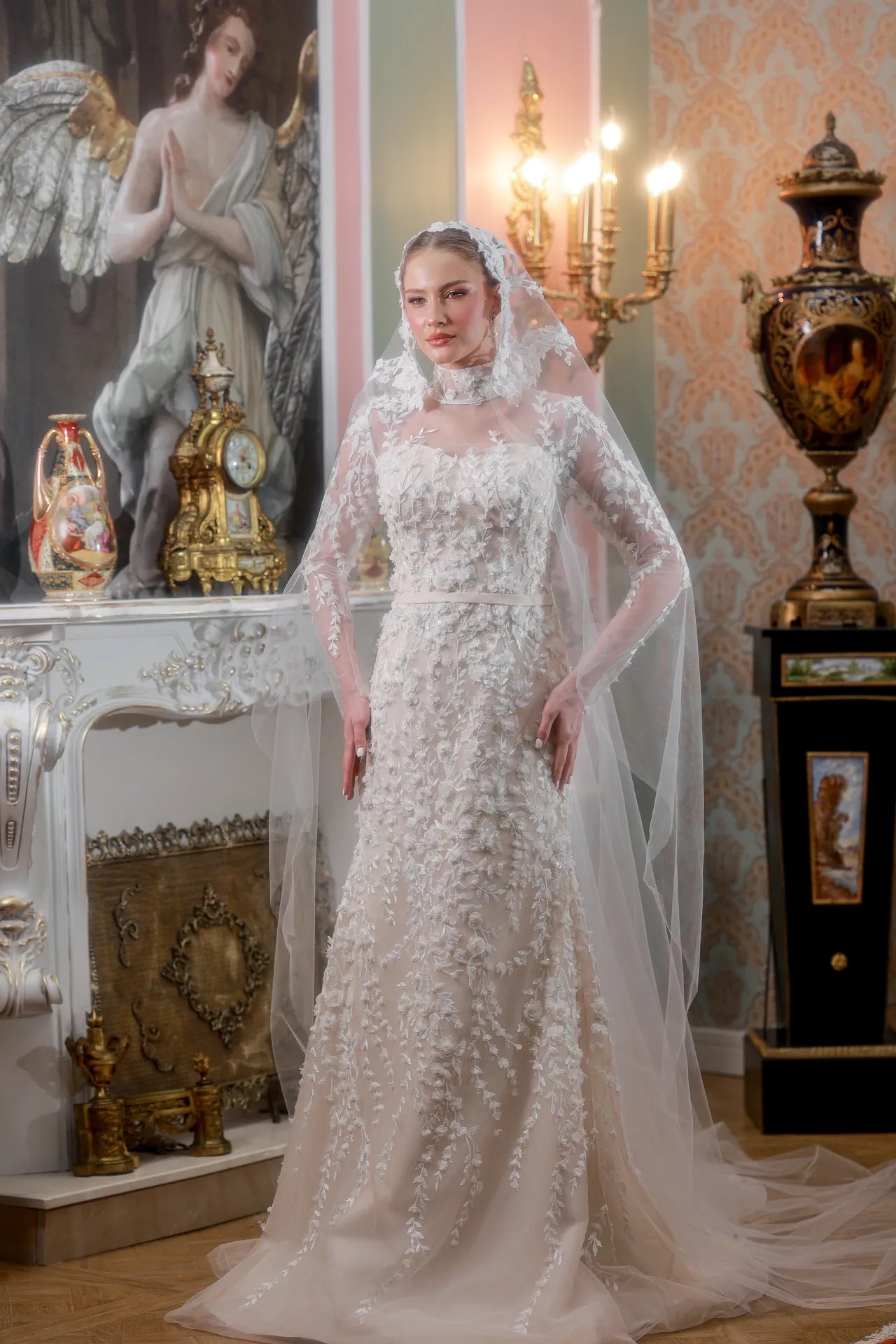 Elysian Bloom Fransız Dantel Kaplama Balık Gelinlik | Kiralık